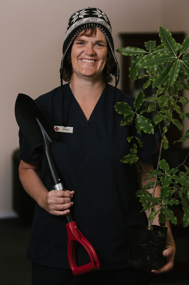 Jenny Kirkland || Dentist